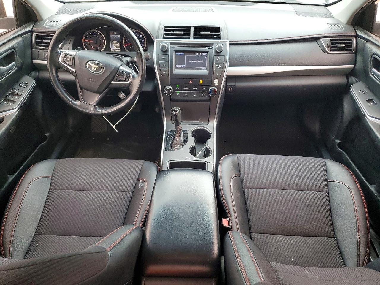 2017 TOYOTA CAMRY SE photo 15