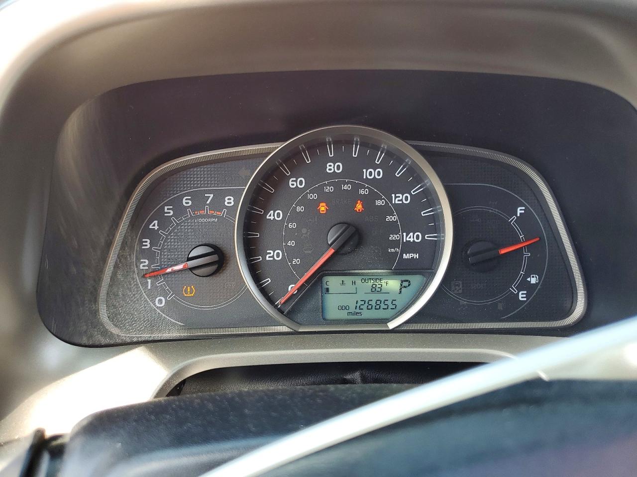 2015 TOYOTA RAV4 XLE photo 17