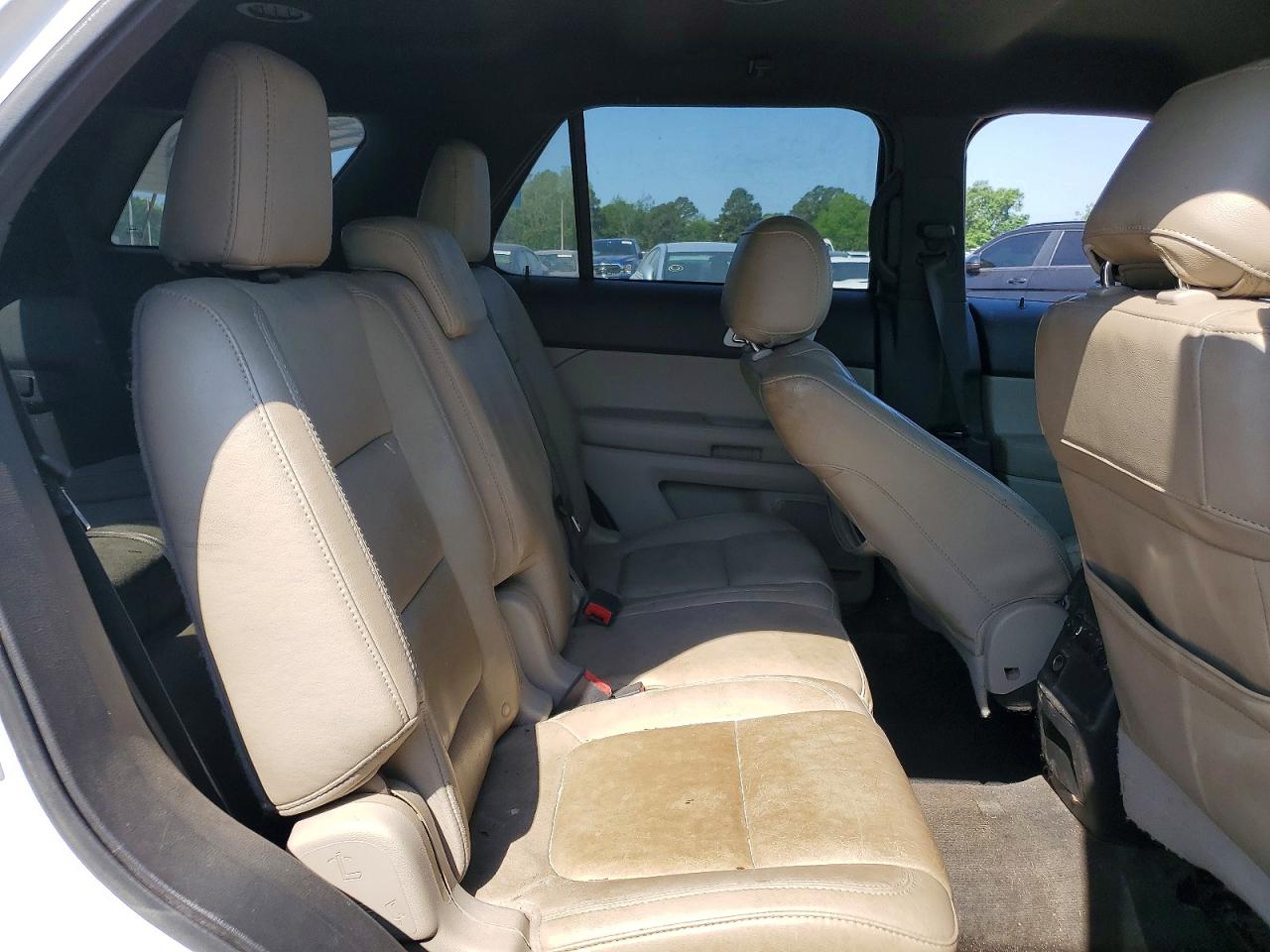 2015 FORD EXPLORER XLT photo 31