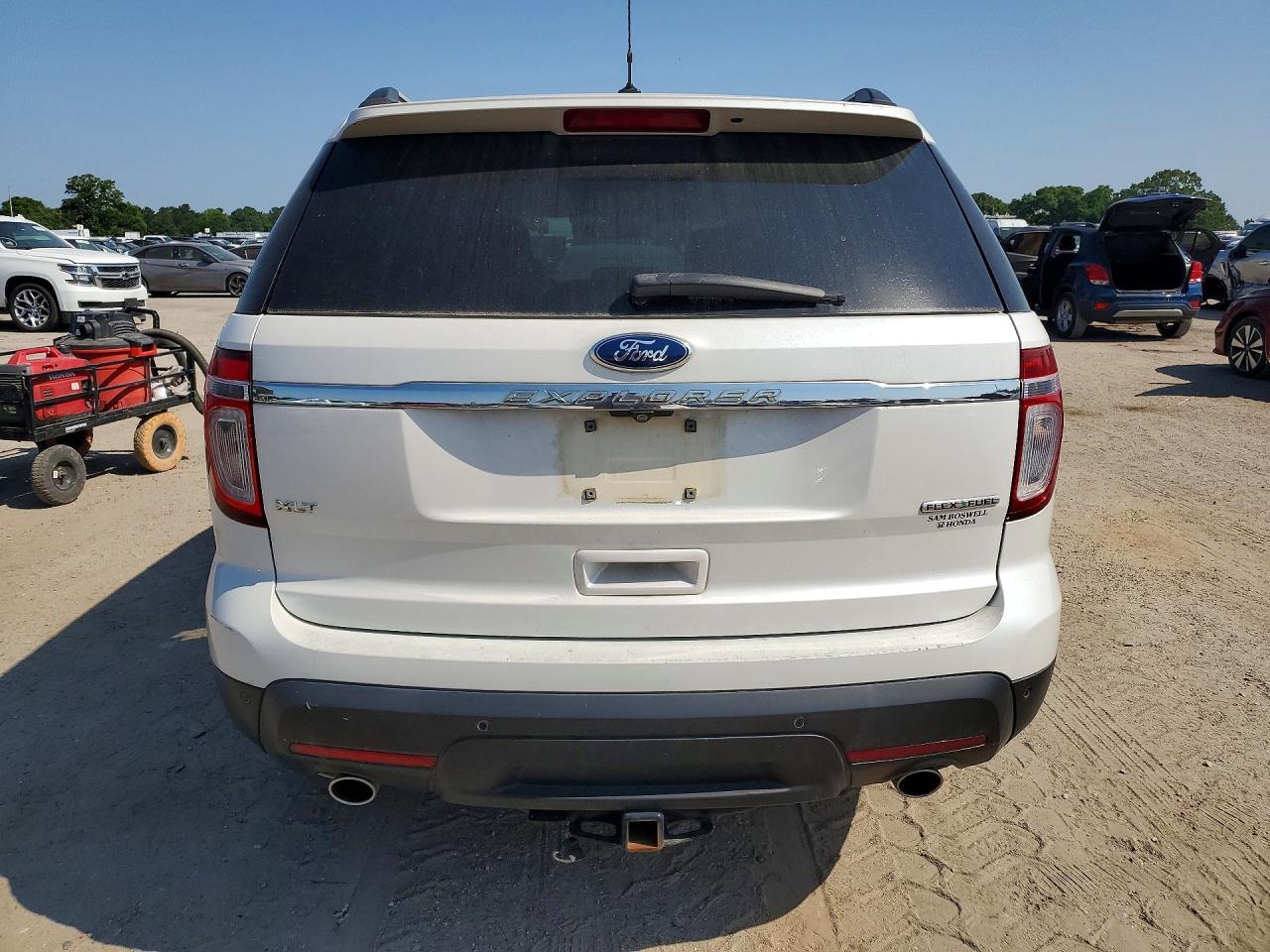 2015 FORD EXPLORER XLT photo 16