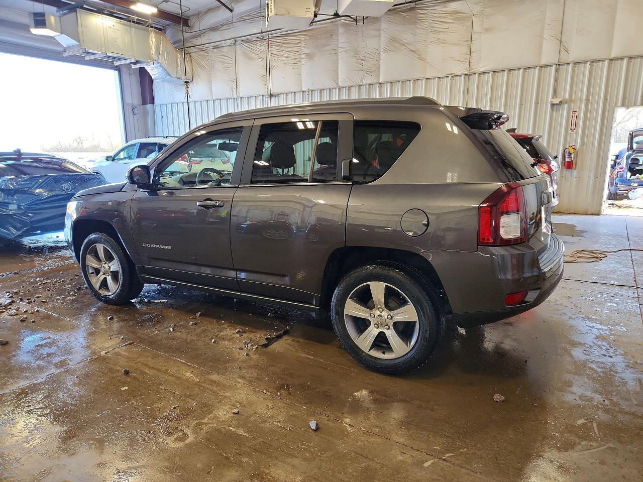 2016 JEEP COMPASS LATITUDE photo 3