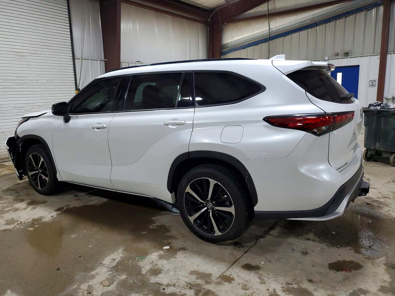 2022 TOYOTA HIGHLANDER XSE photo 4