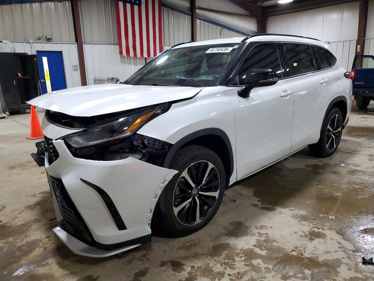 2022 TOYOTA HIGHLANDER