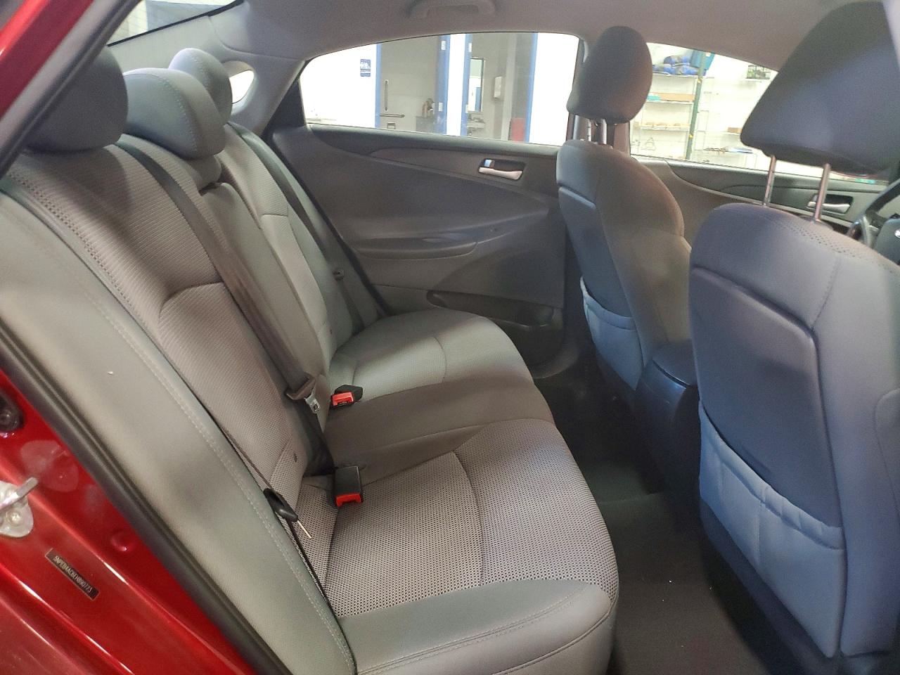 2014 HYUNDAI SONATA GLS photo 10