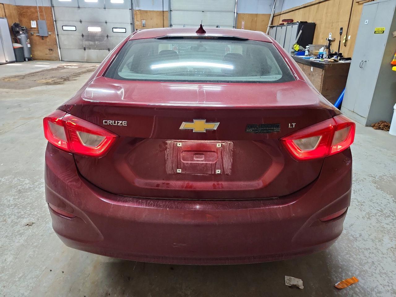 2017 CHEVROLET CRUZE LT photo 11