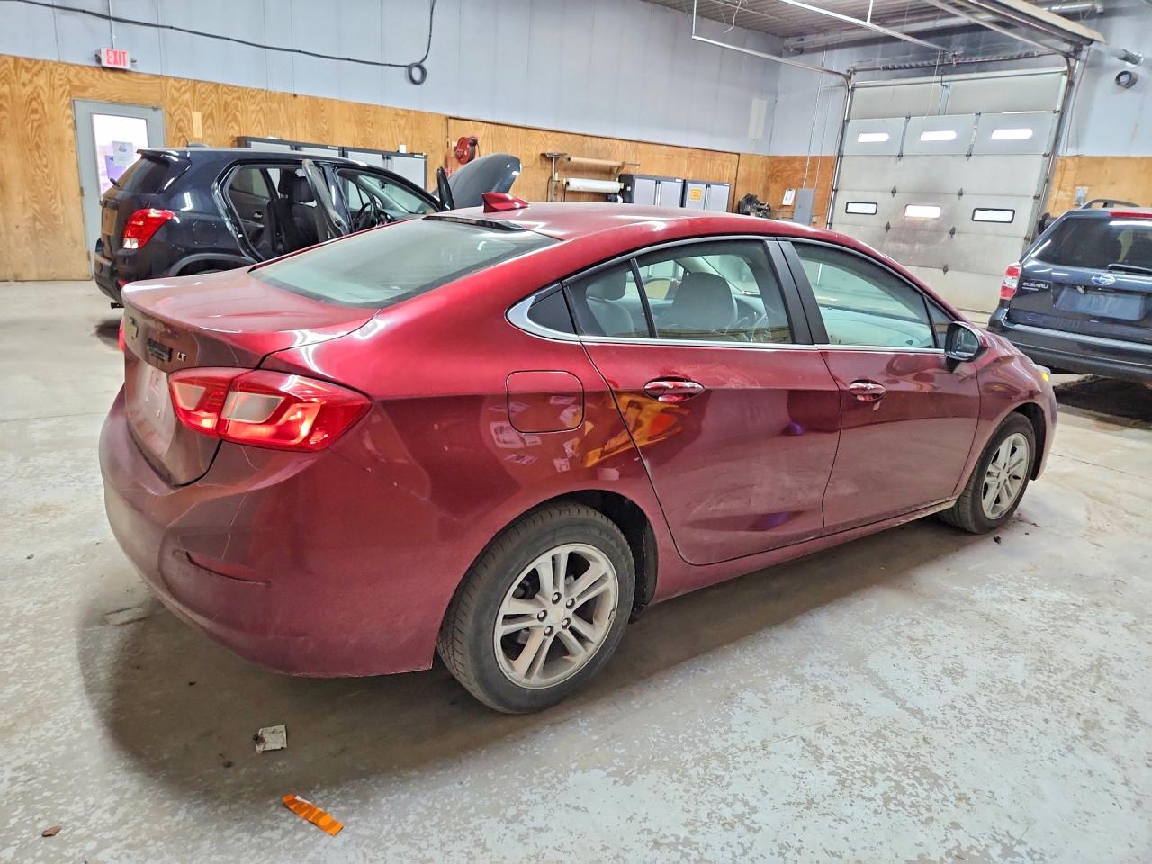 2017 CHEVROLET CRUZE LT photo 5