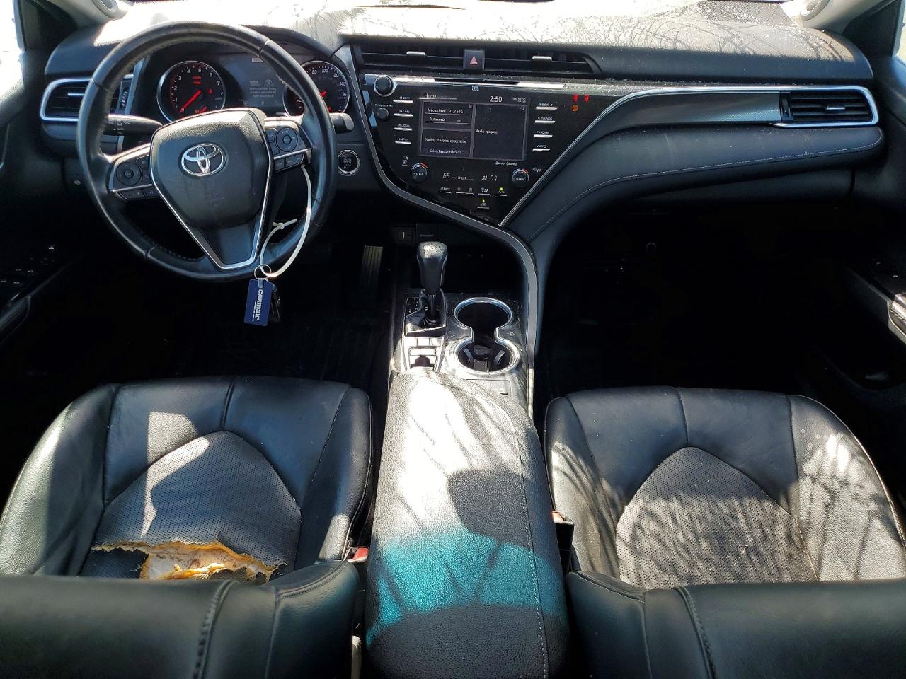 2018 TOYOTA CAMRY XSE photo 22
