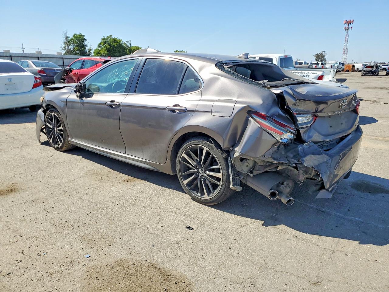 2018 TOYOTA CAMRY XSE photo 4