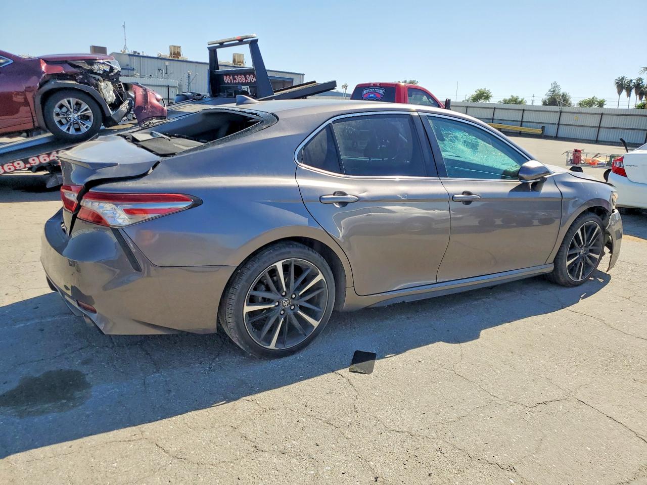 2018 TOYOTA CAMRY XSE photo 7