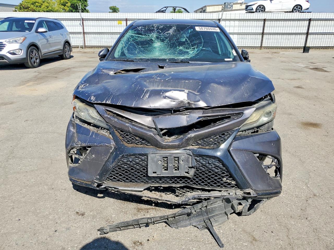 2018 TOYOTA CAMRY XSE photo 13