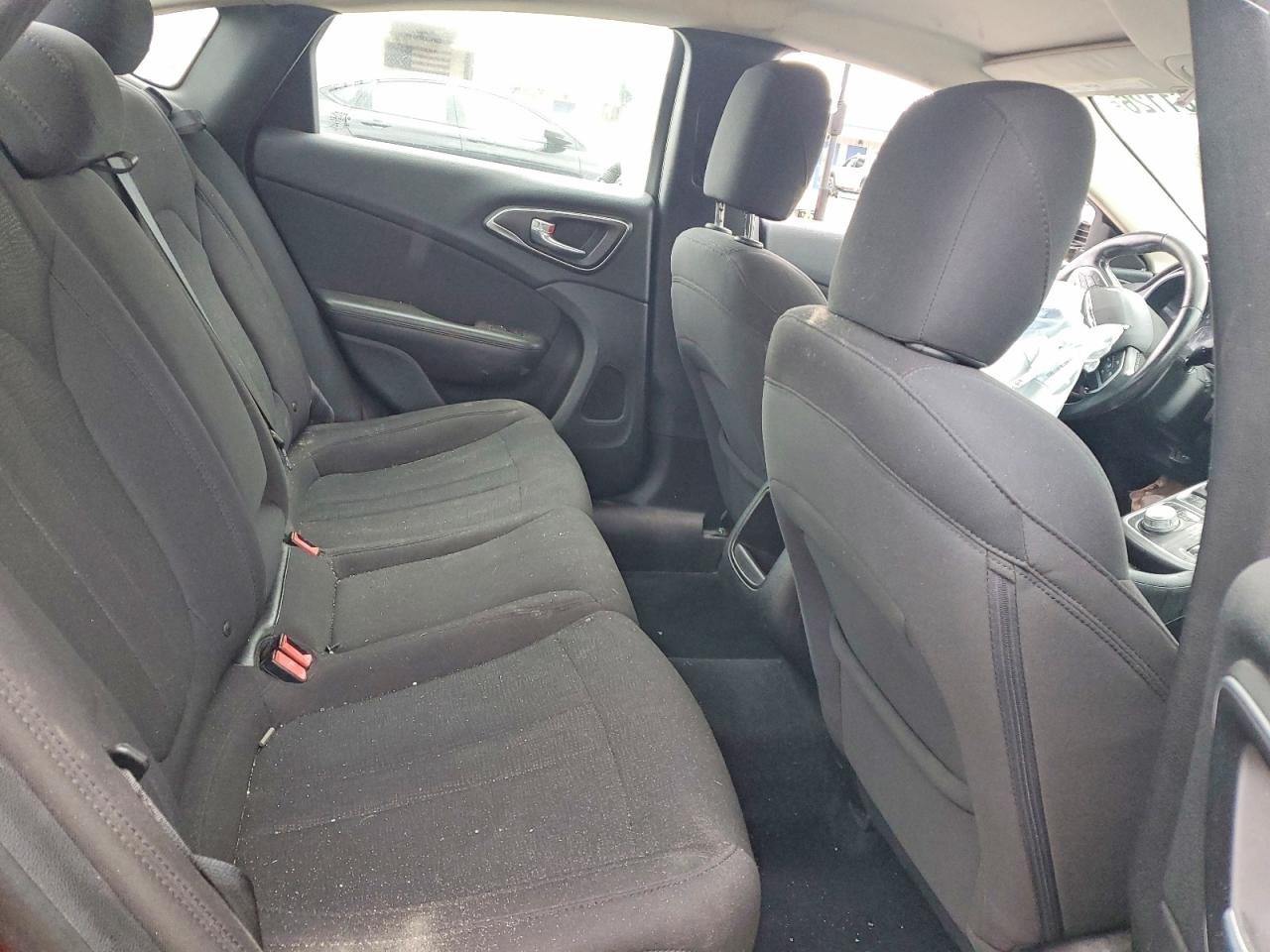 2015 CHRYSLER 200 LIMITED photo 28