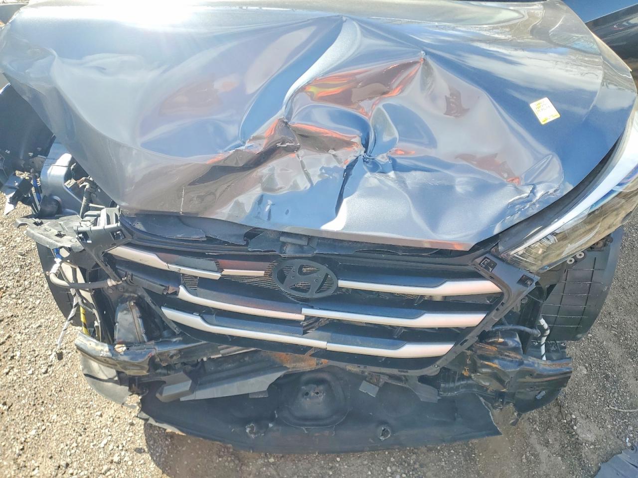 2018 HYUNDAI TUCSON SE photo 23