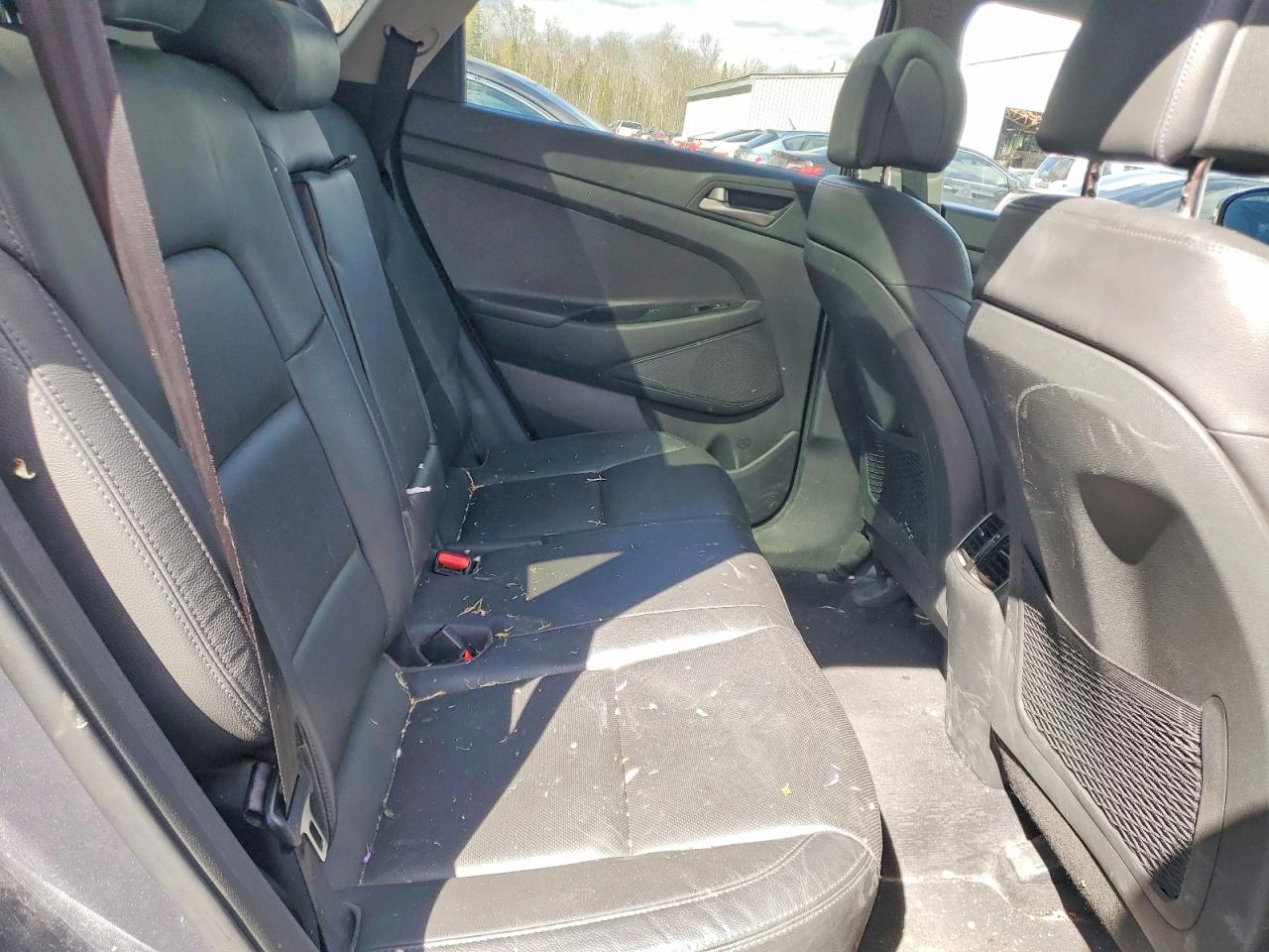 2018 HYUNDAI TUCSON SE photo 21