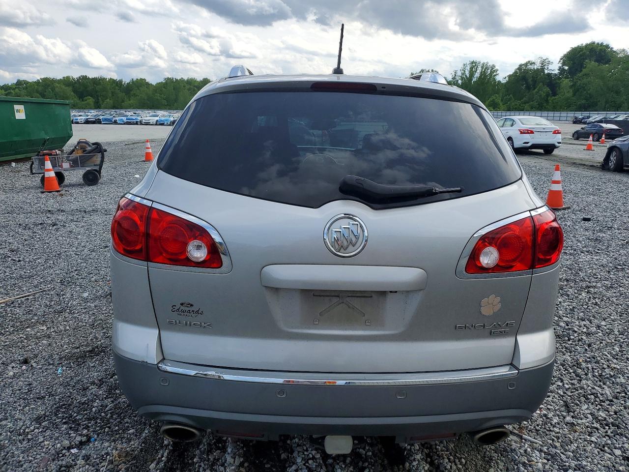 2008 BUICK ENCLAVE CXL photo 11