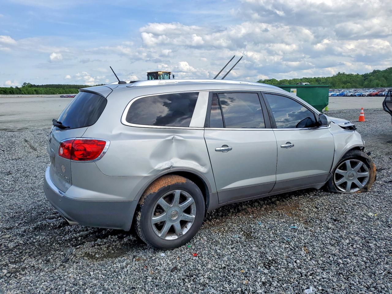 2008 BUICK ENCLAVE CXL photo 5