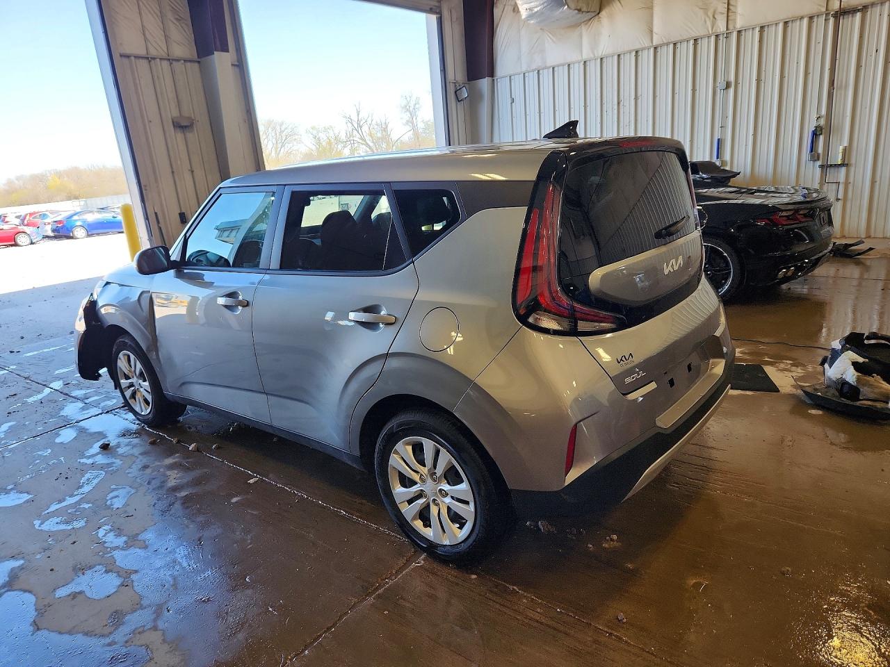 2025 KIA SOUL LX photo 4