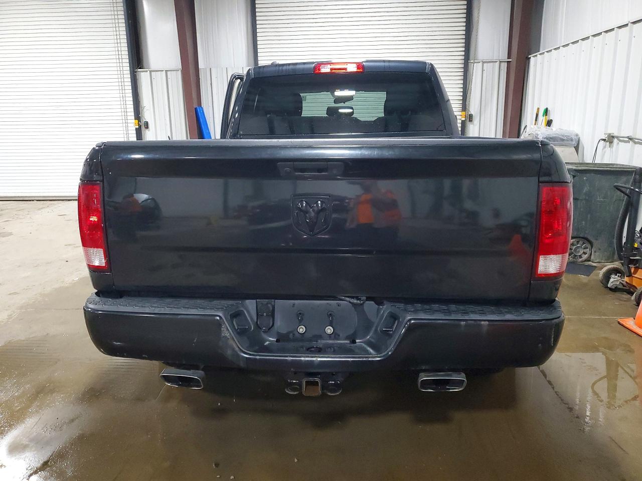 2018 RAM 1500 ST photo 11