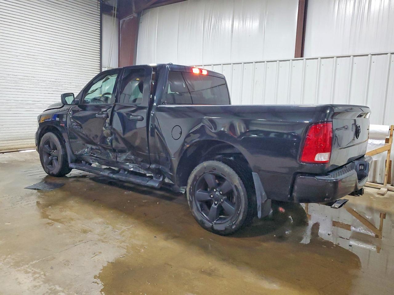 2018 RAM 1500 ST photo 3