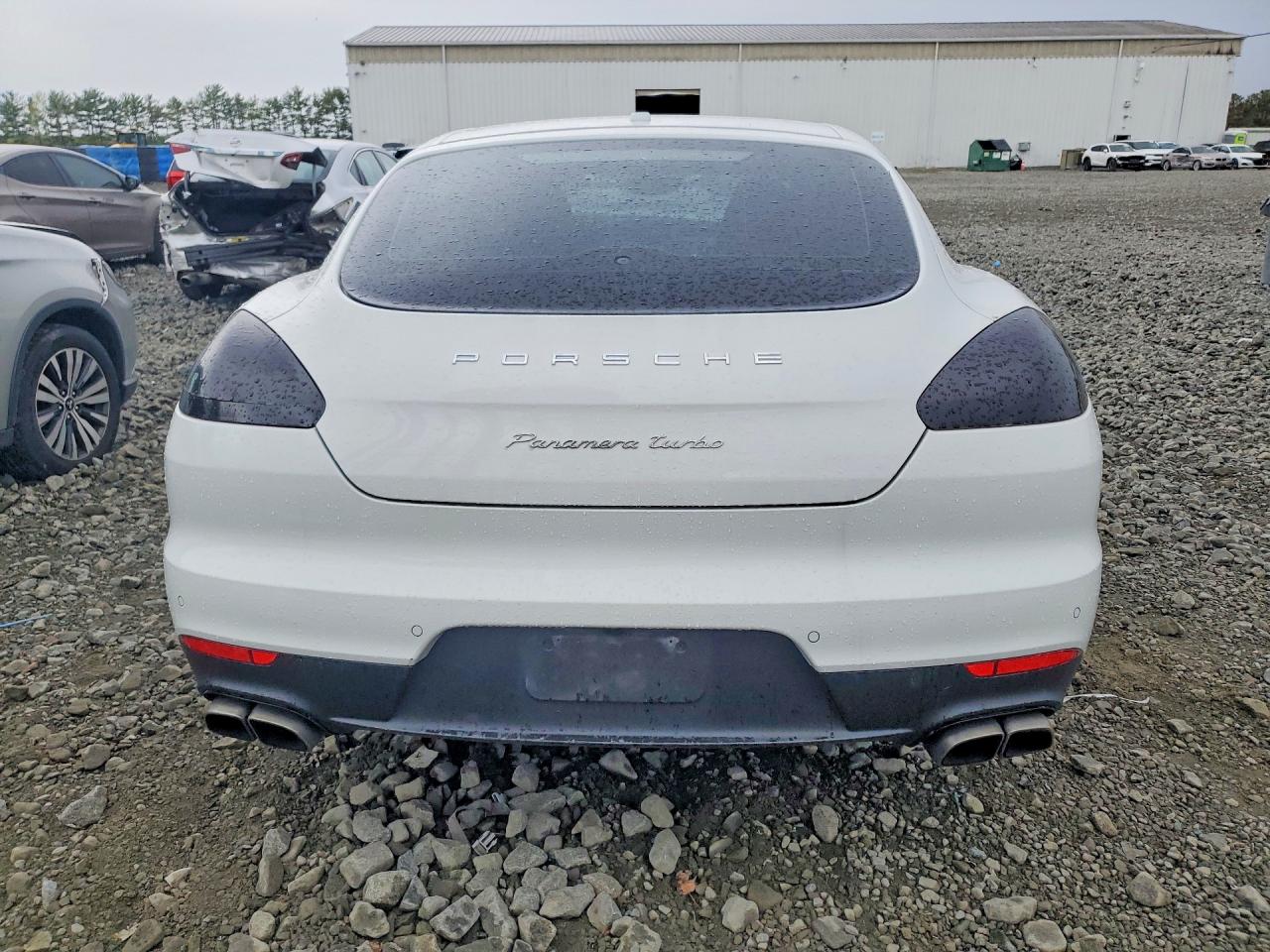2014 PORSCHE PANAMERA photo 16