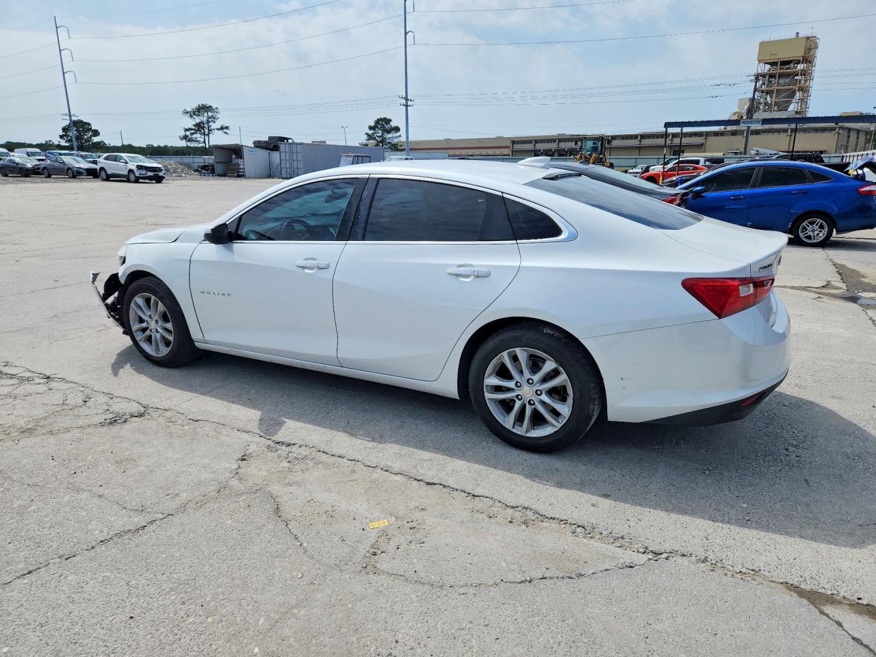 2018 CHEVROLET MALIBU LT photo 4