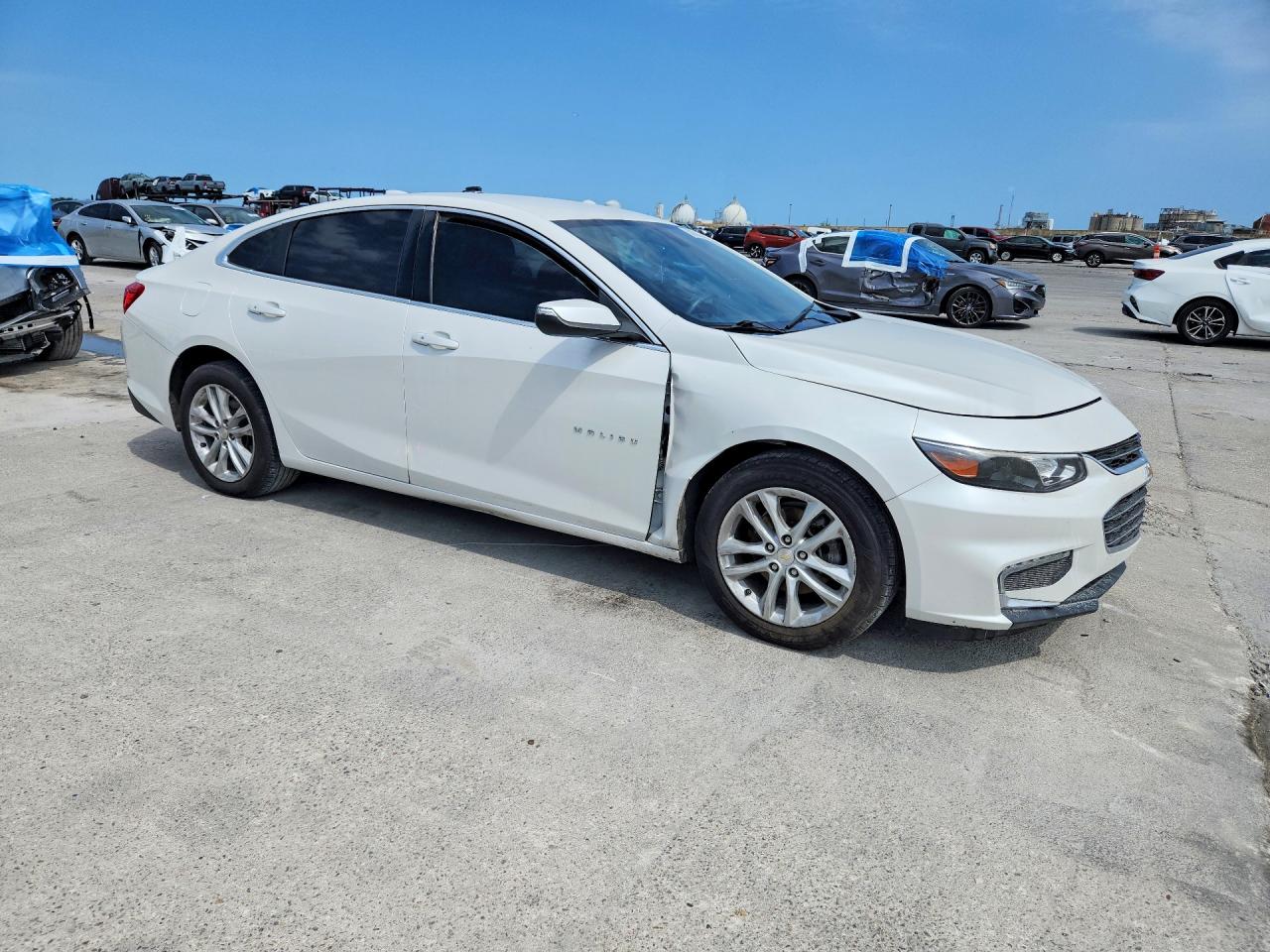 2018 CHEVROLET MALIBU LT photo 10