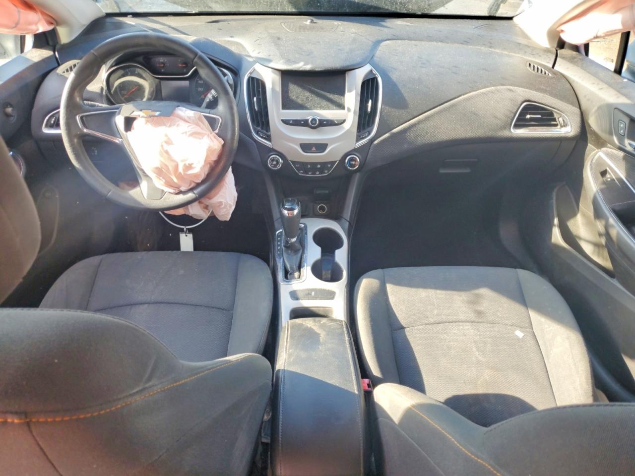 2017 CHEVROLET CRUZE LS photo 22