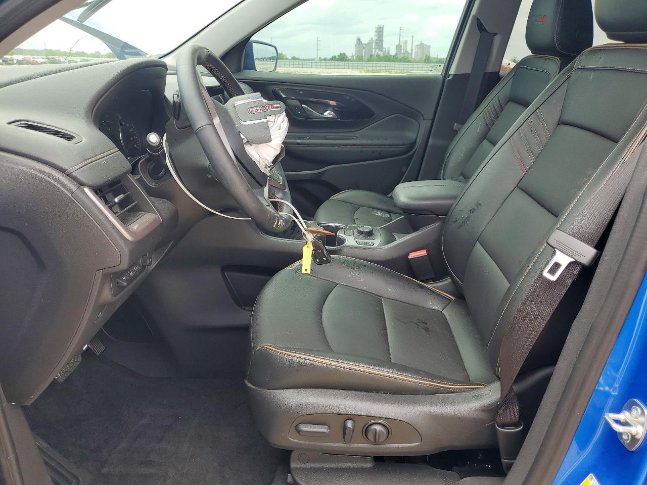 2024 GMC TERRAIN AT4 photo 13