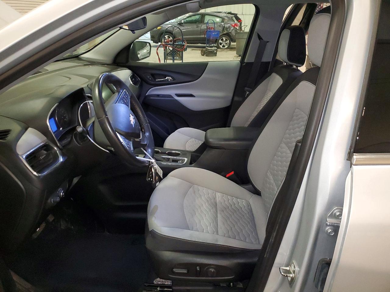 2019 CHEVROLET EQUINOX LT photo 19