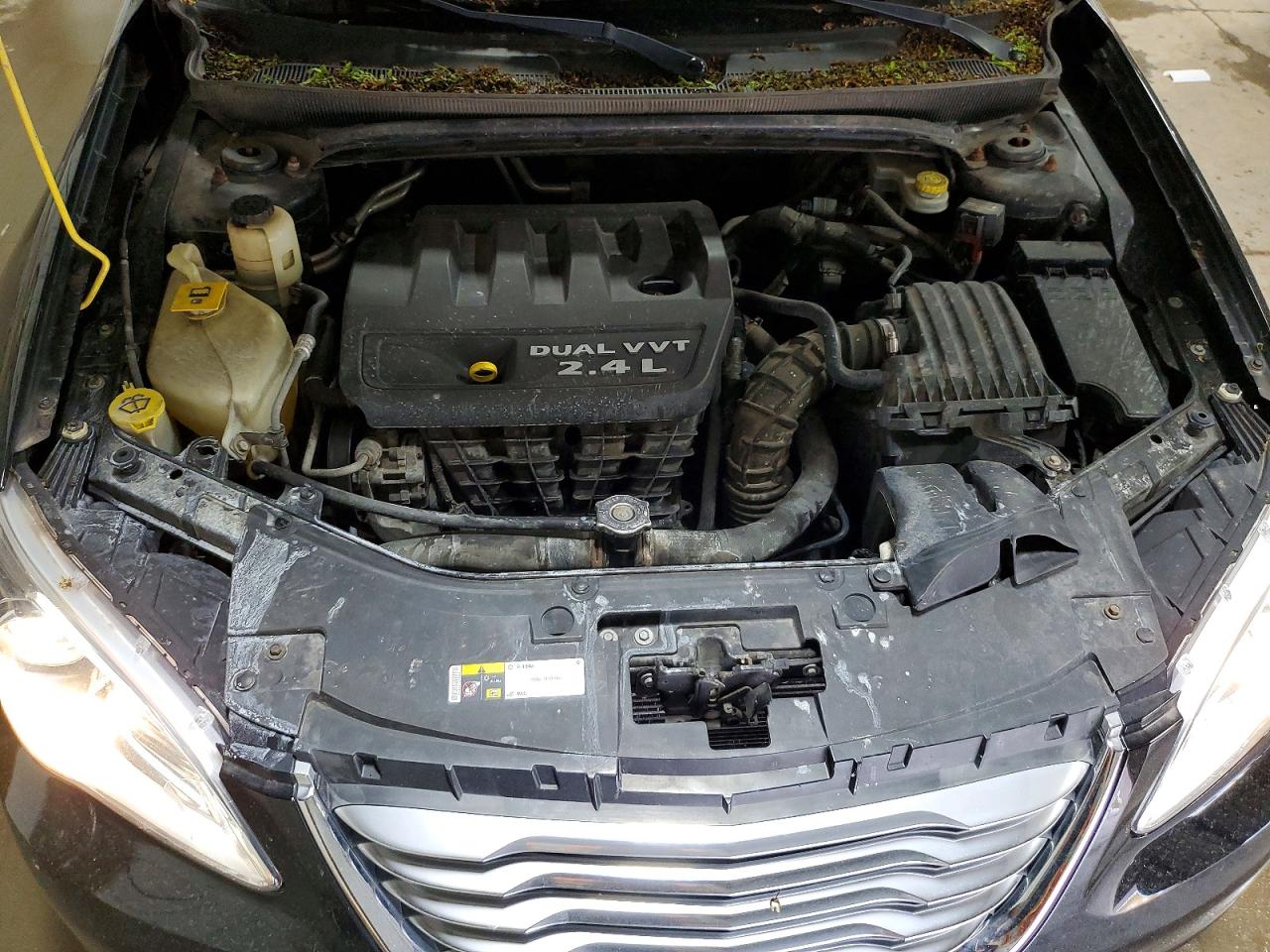 2013 CHRYSLER 200 TOURING photo 21