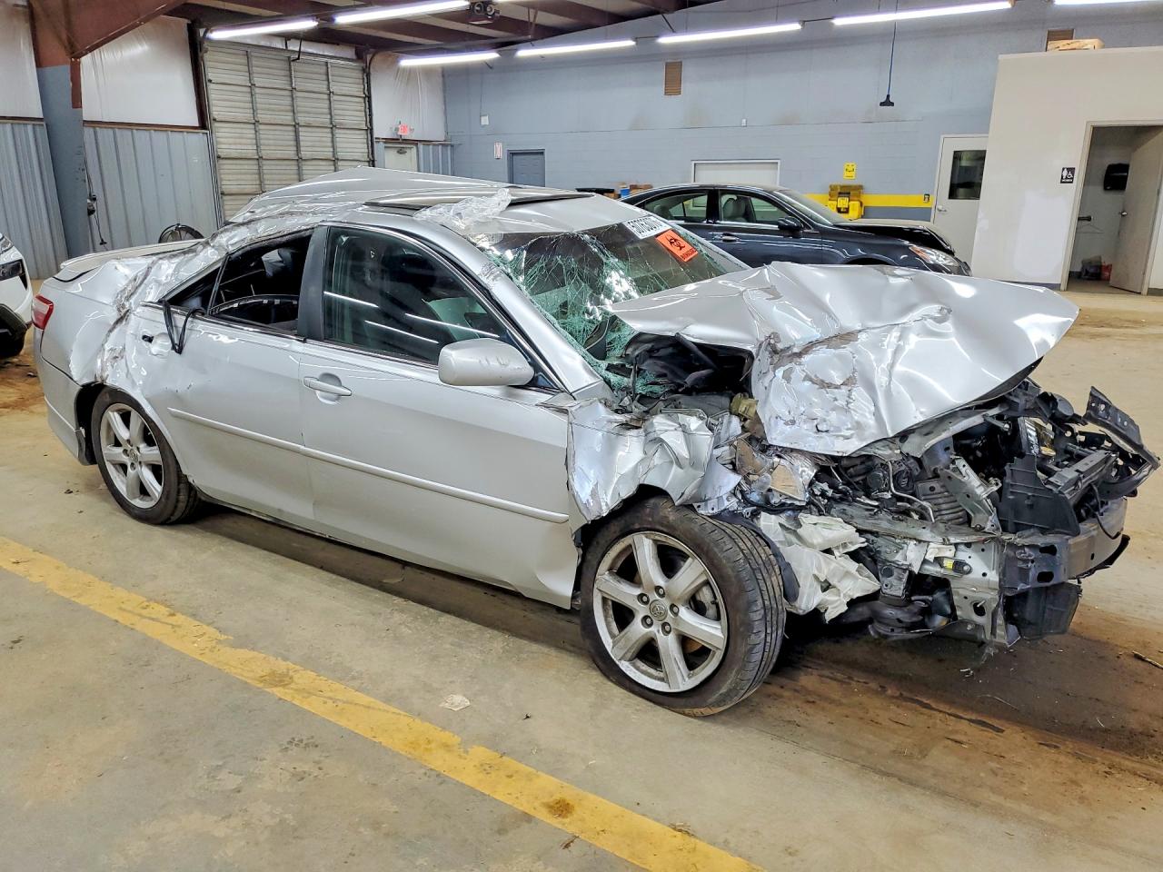 2007 TOYOTA CAMRY SE photo 7