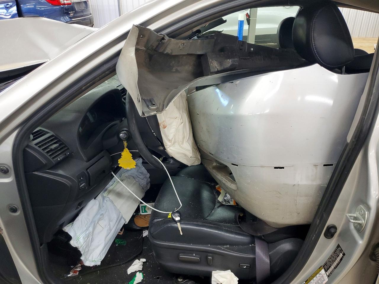 2007 TOYOTA CAMRY SE photo 13