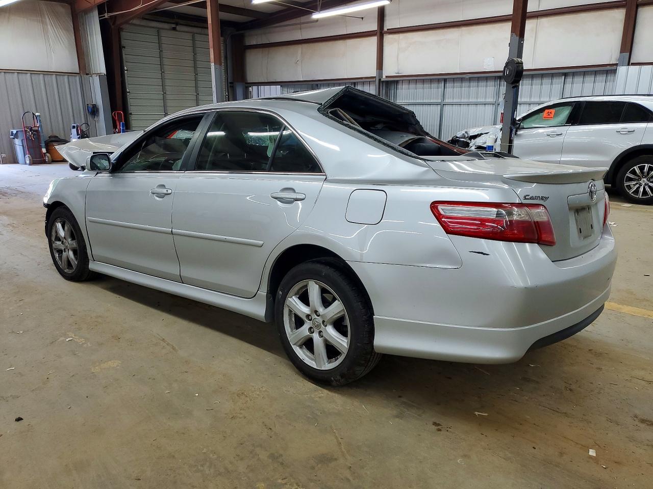 2007 TOYOTA CAMRY SE photo 3