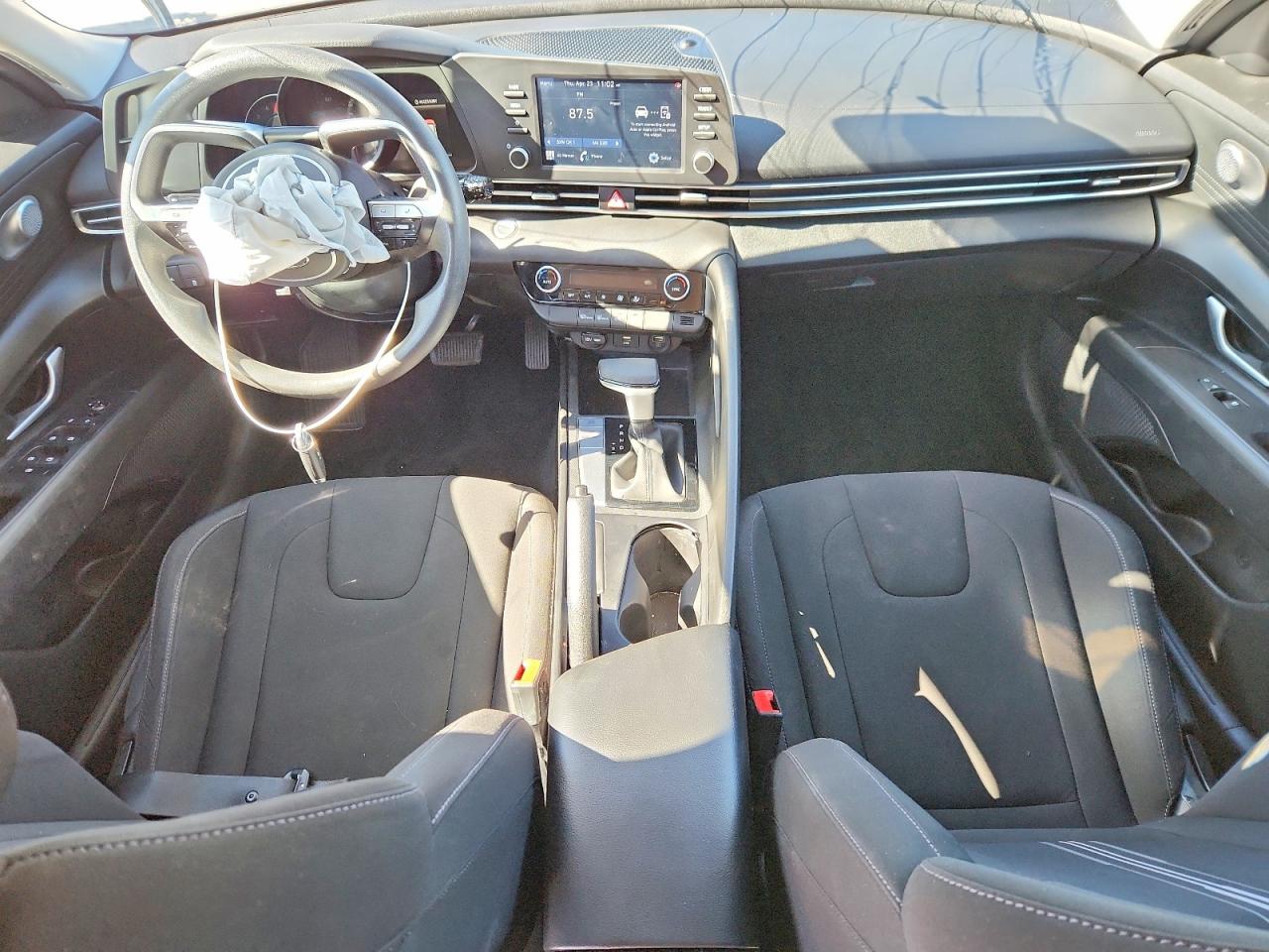 2023 HYUNDAI ELANTRA SEL photo 15