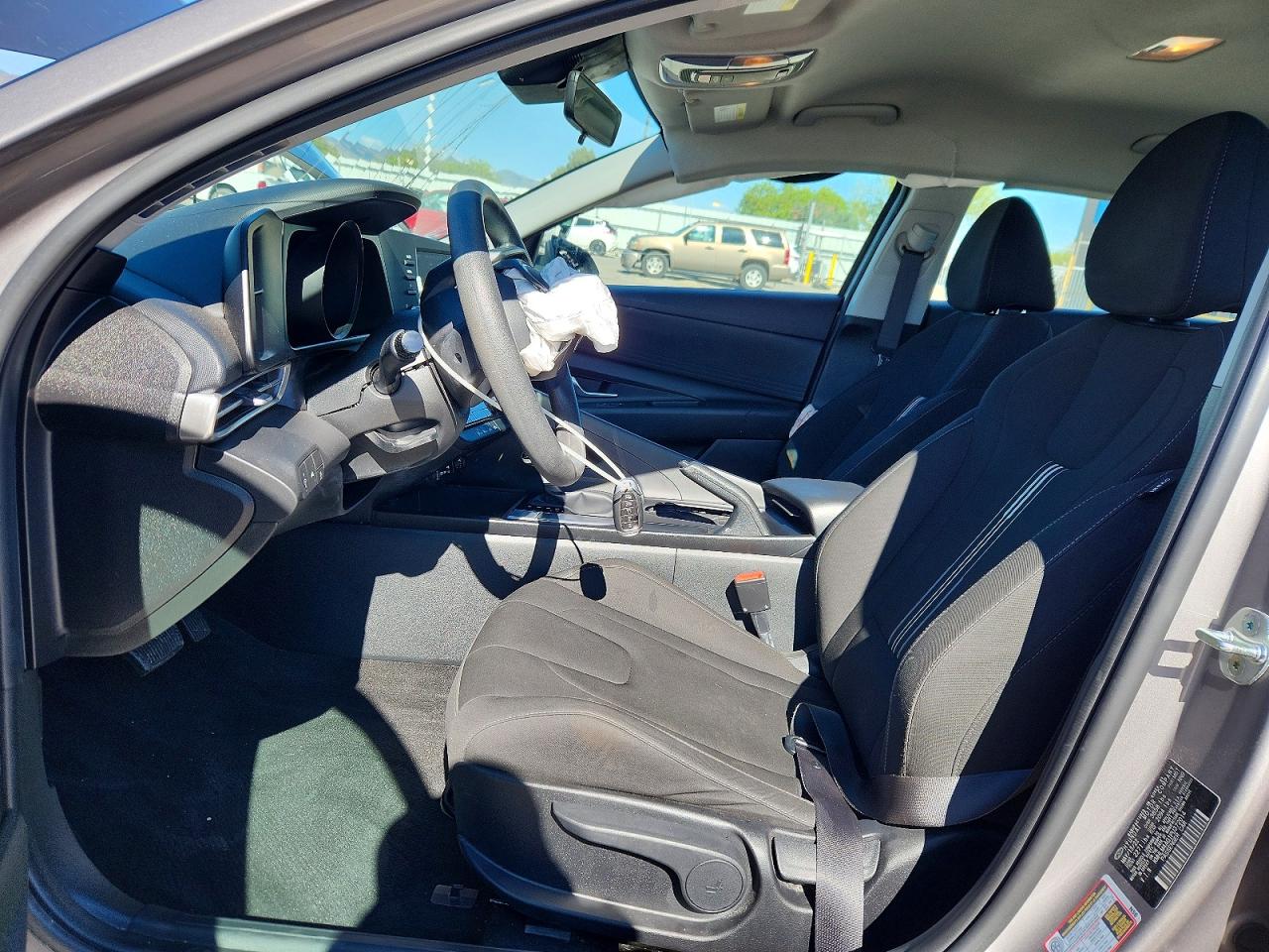 2023 HYUNDAI ELANTRA SEL photo 13