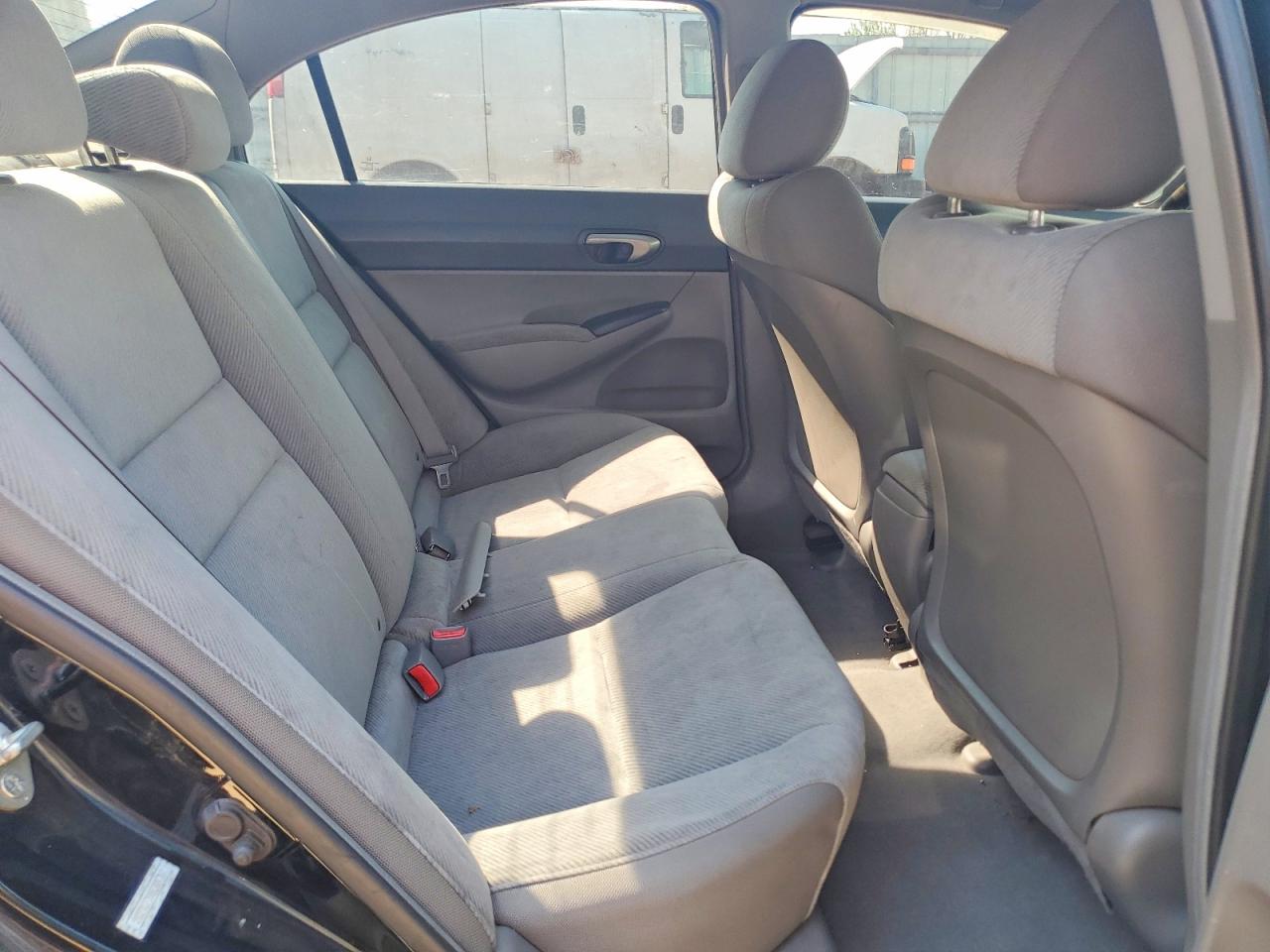 2011 HONDA CIVIC LX photo 19