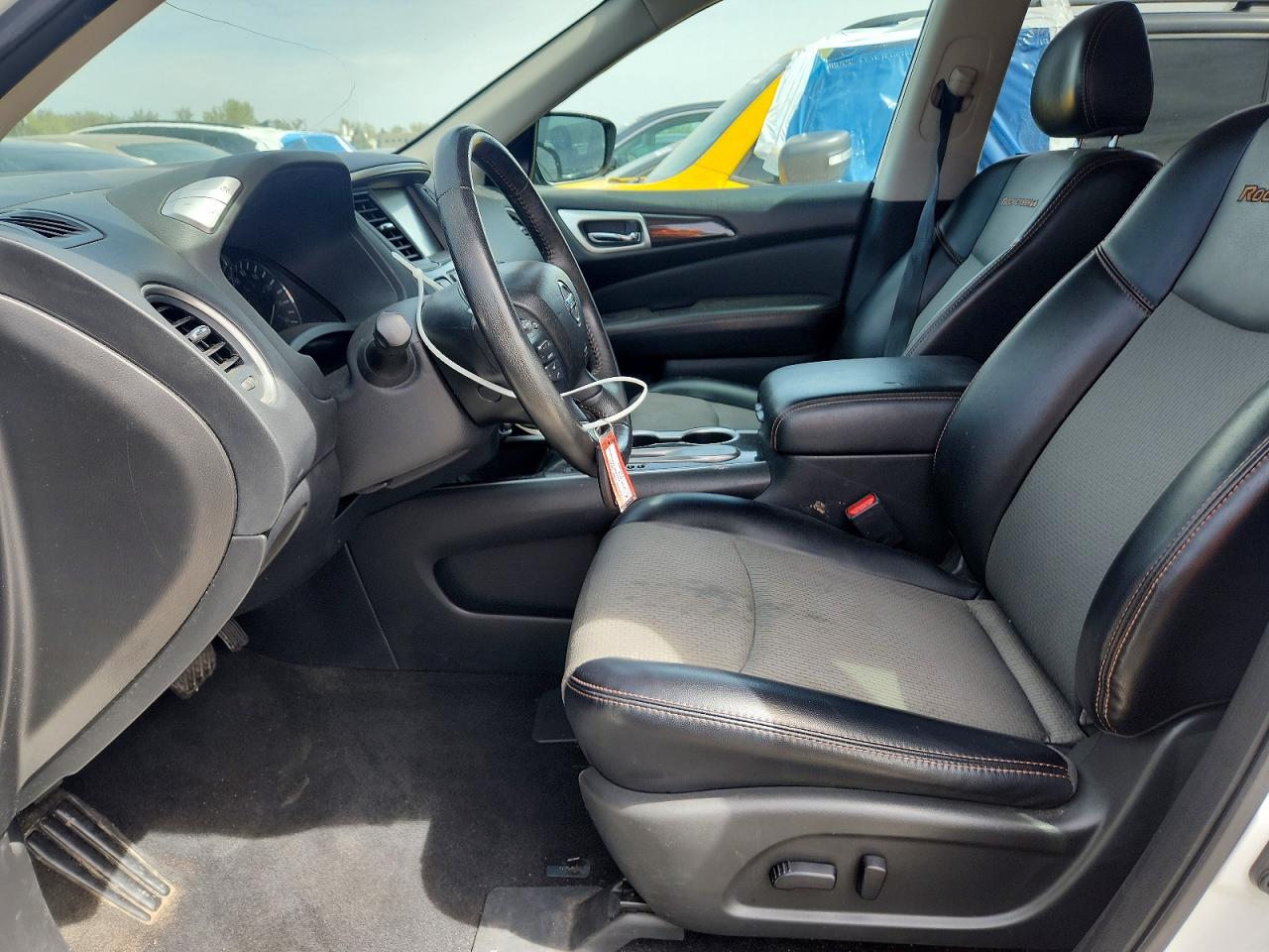 2020 NISSAN PATHFINDER SV photo 13