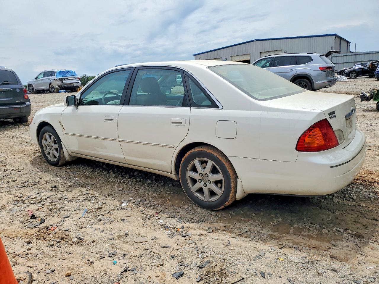 2002 TOYOTA AVALON XLS photo 4