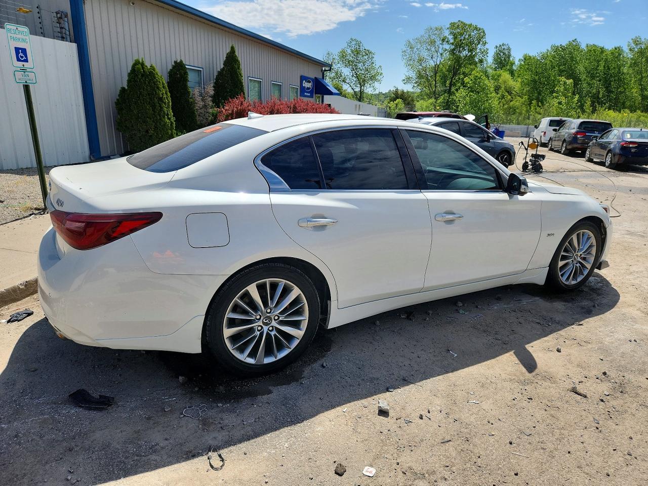 2018 INFINITI Q50 3.0T LUXE photo 7