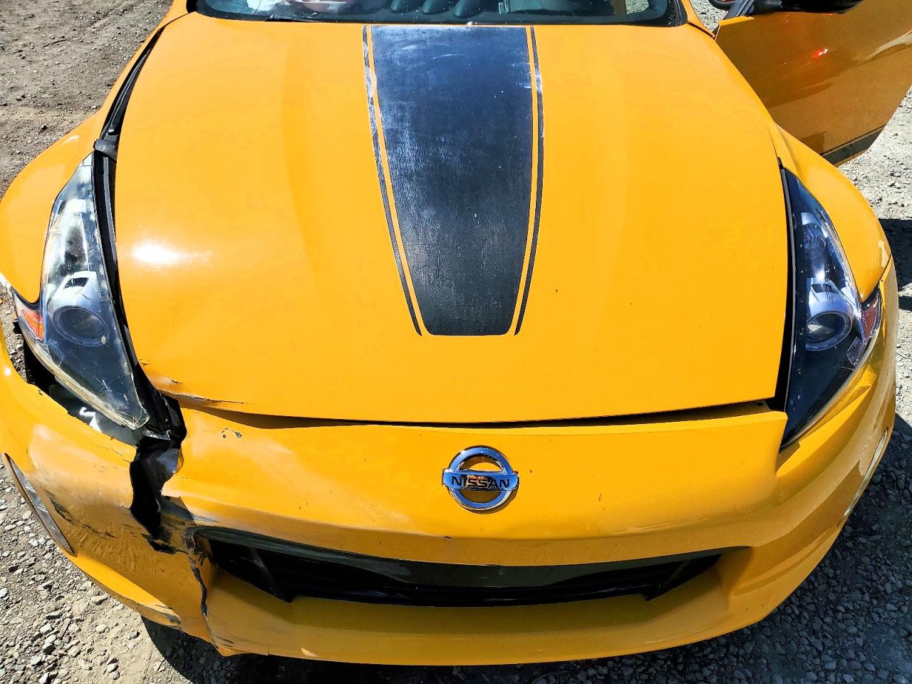 2018 NISSAN 370Z BASE photo 11