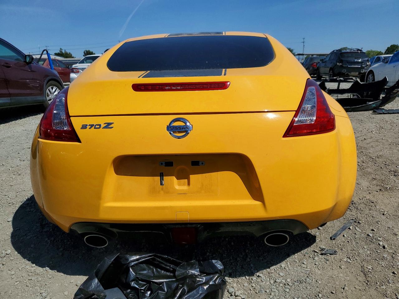 2018 NISSAN 370Z BASE photo 6