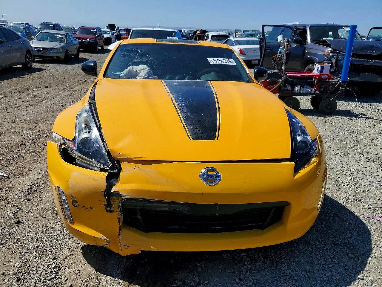 2018 NISSAN 370Z BASE photo 5