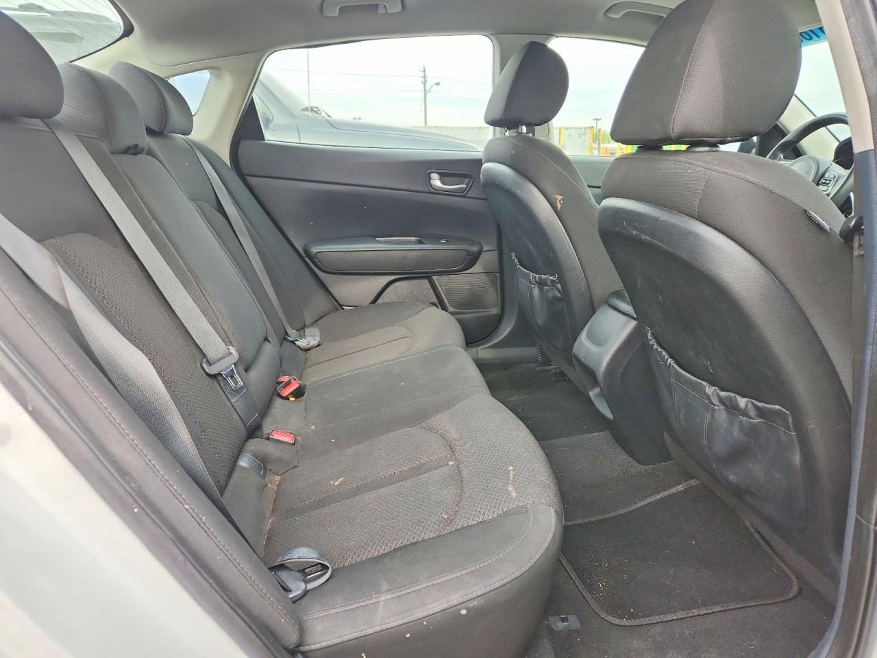 2016 KIA OPTIMA LX photo 19