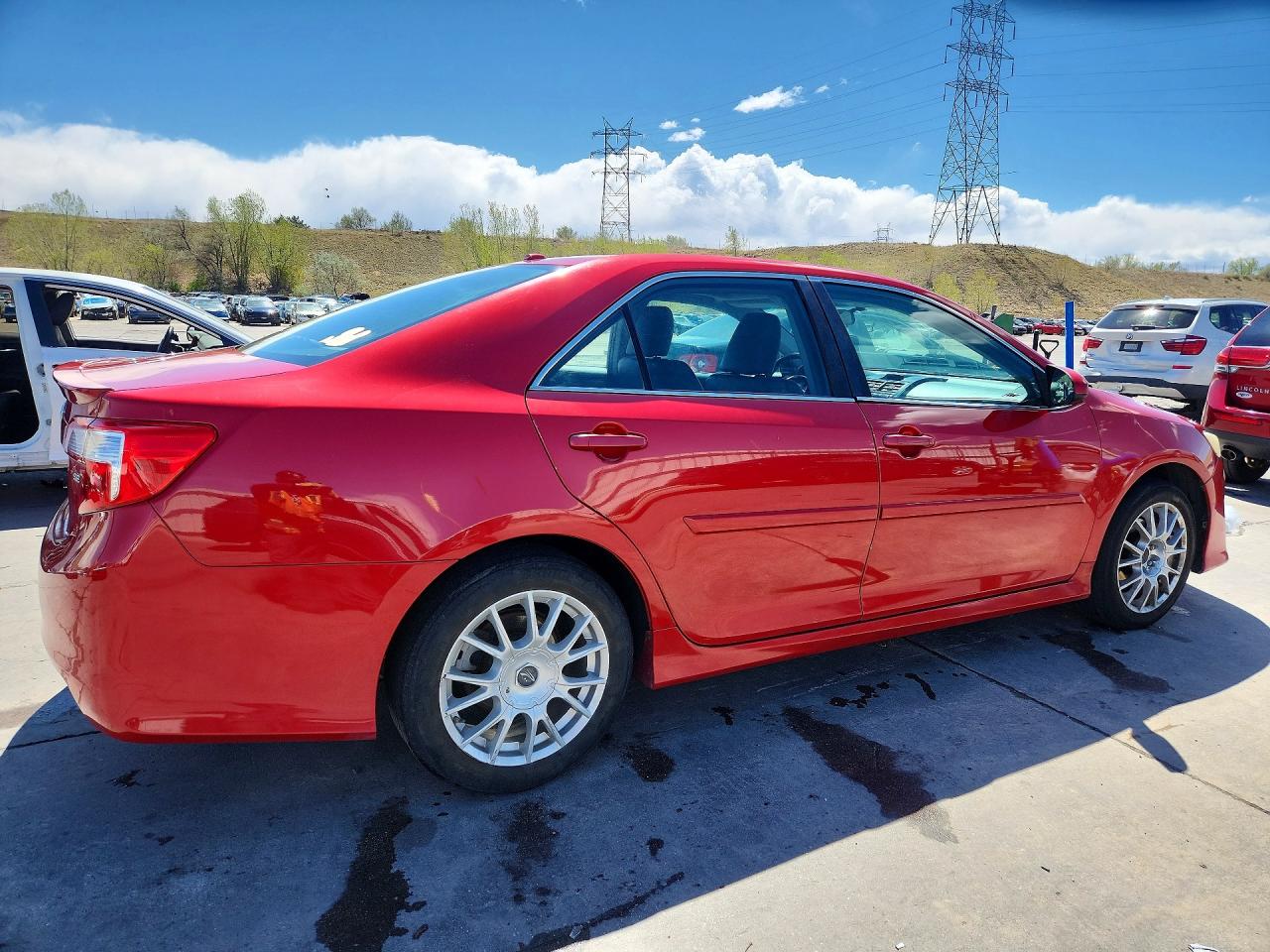 2012 TOYOTA CAMRY SE photo 5