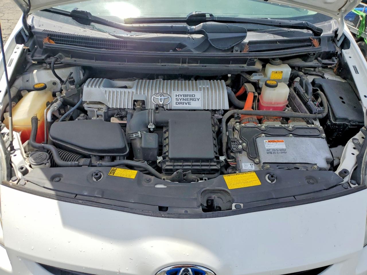 2011 TOYOTA PRIUS TWO photo 11