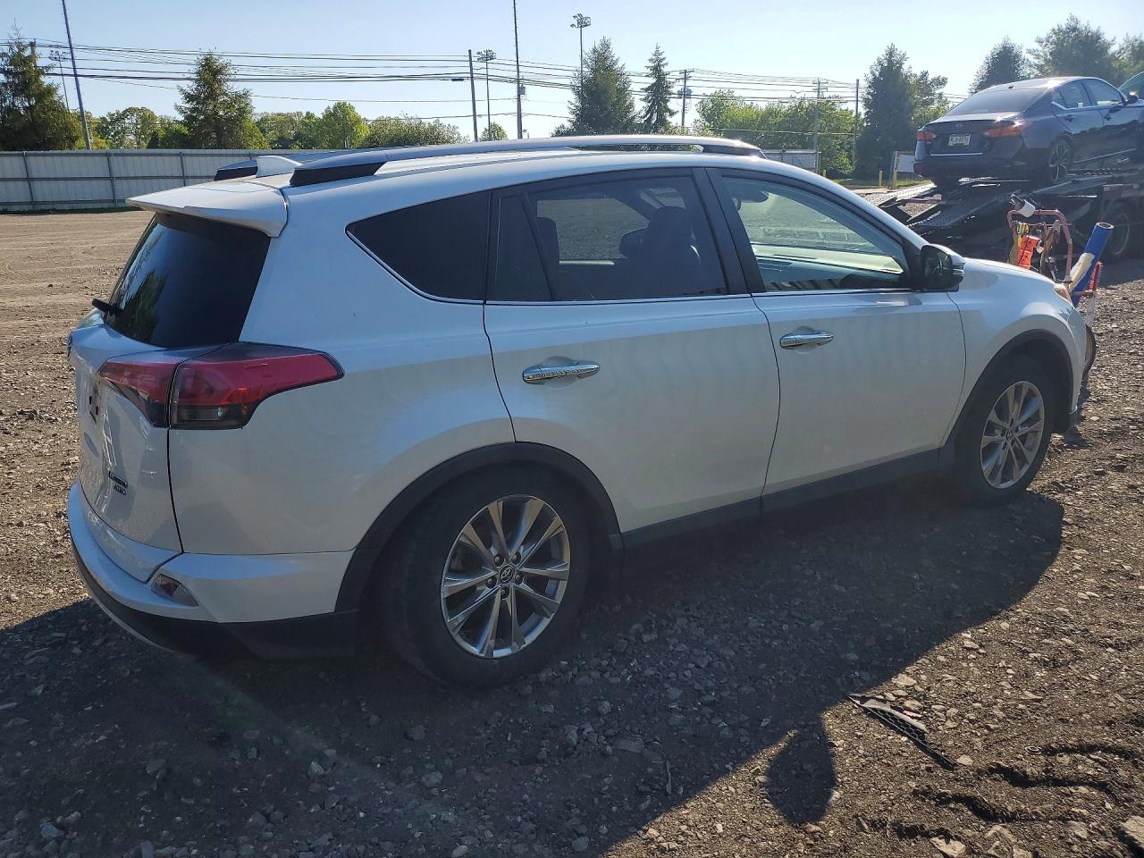 2018 TOYOTA RAV4 LIMITED photo 5