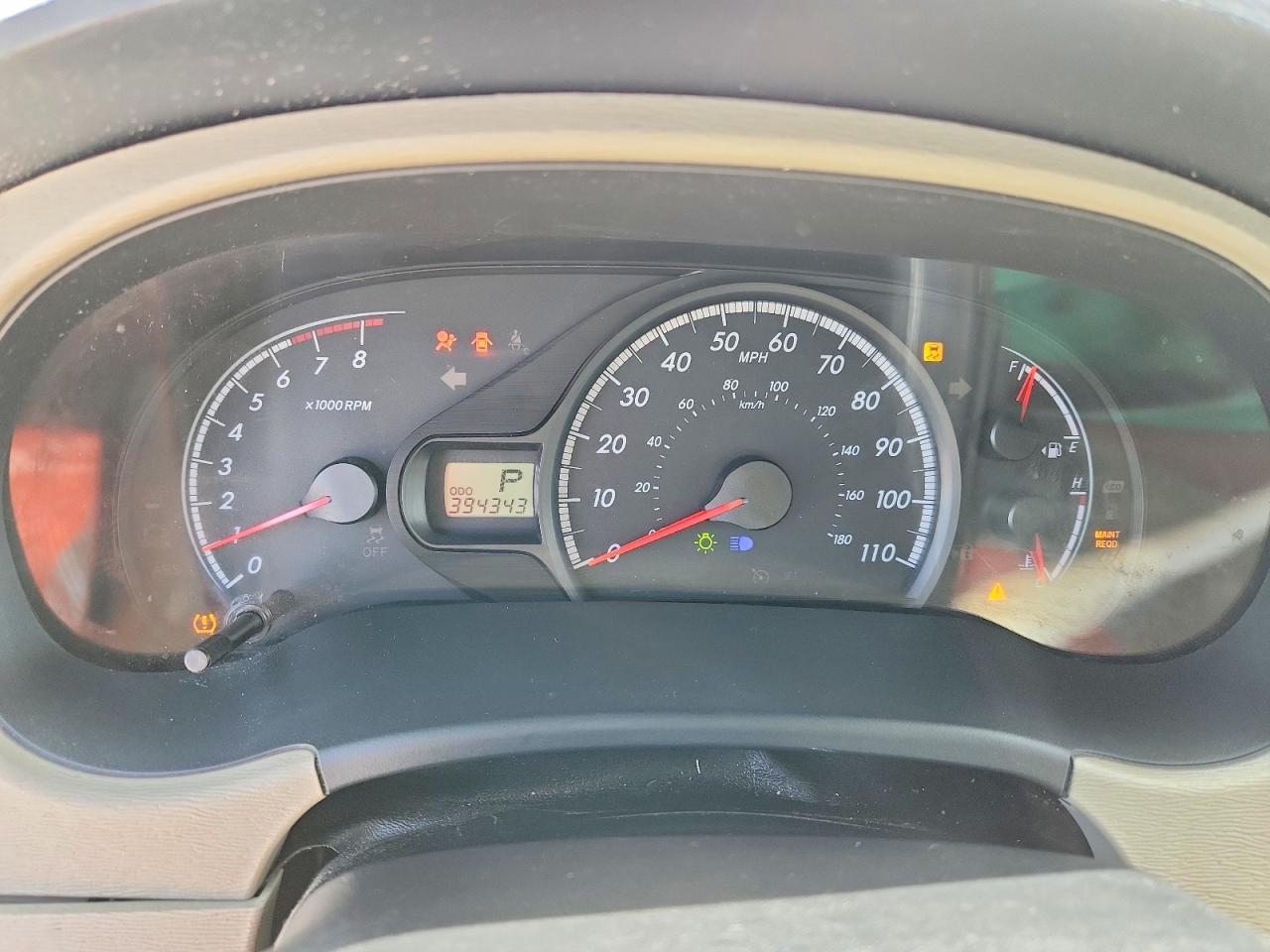 2013 TOYOTA SIENNA LE photo 17