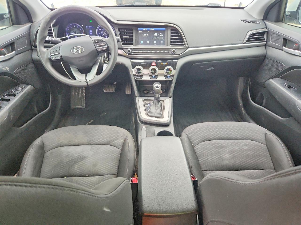 2019 HYUNDAI ELANTRA SEL photo 15