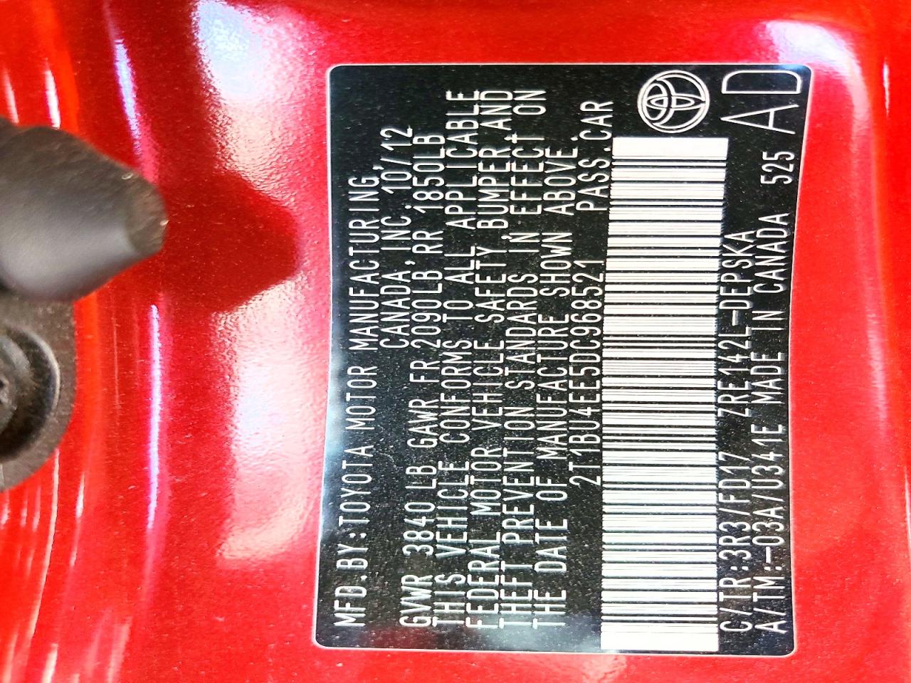 2013 TOYOTA COROLLA photo 23