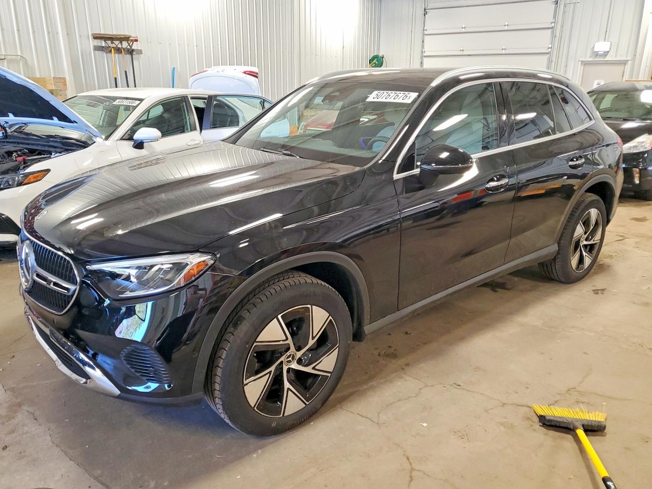 2024 MERCEDES-BENZ GLC