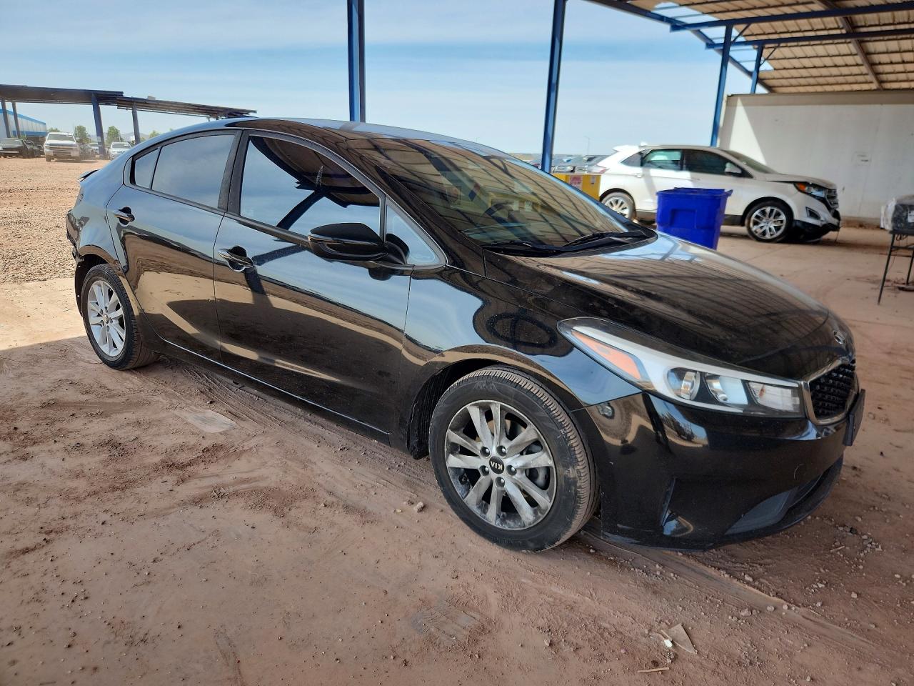 2017 KIA FORTE photo 4